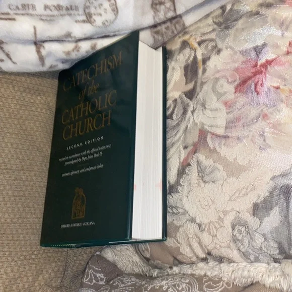 📕 Catechism of the Catholic Church Book - 2nd Edition - Picture 6 of 15